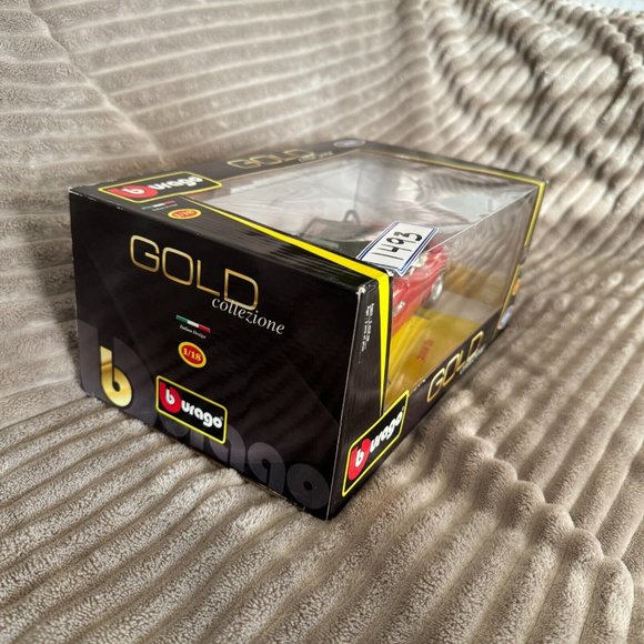 🌟 NEW IN BOX Bburago Gold Collection BMW Z8 1:18 Diecast Model 🚗✨ - Picture 3 of 4